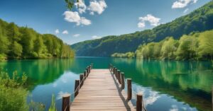 Jezioro Firlej Atrakcję - Co Warto Zrobić?